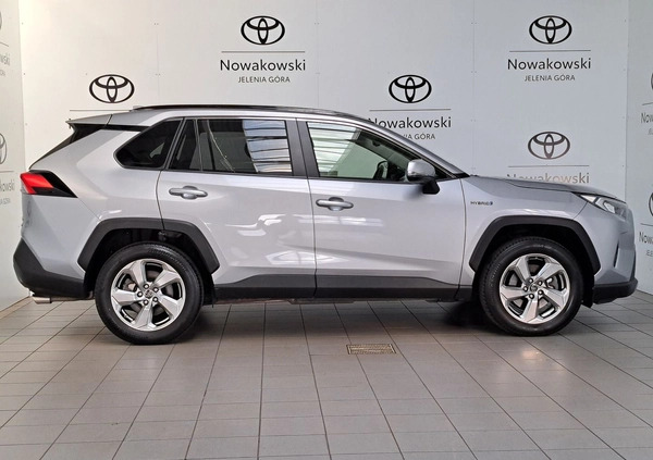 Toyota RAV4 cena 149900 przebieg: 42304, rok produkcji 2019 z Ińsko małe 466